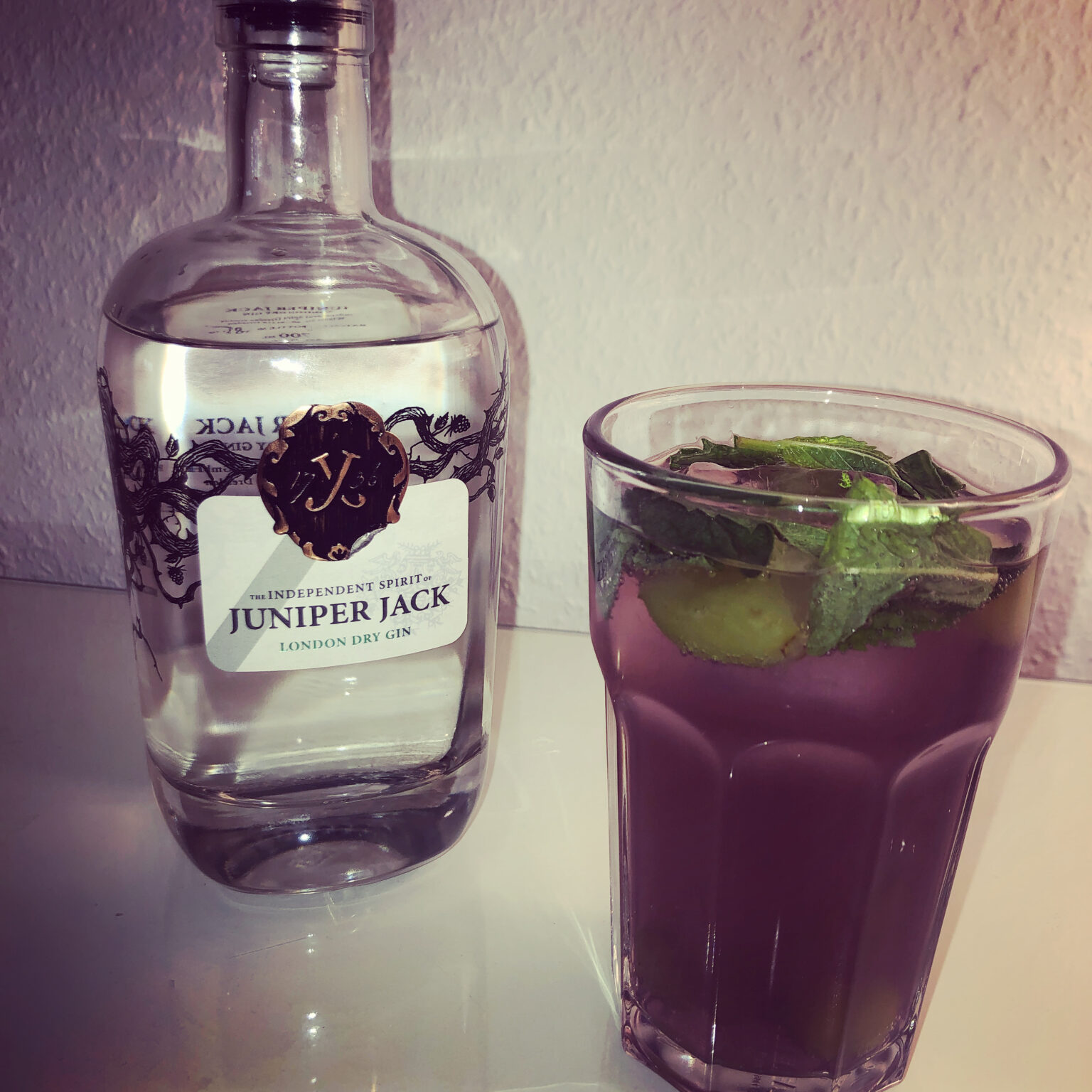 Gin Grap Energy Cocktail